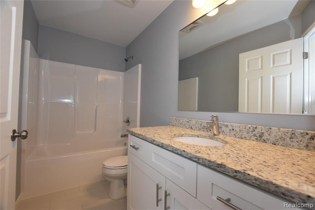 6365 Augusta Drive, Swartz Creek, MI 48473 — Photo 16