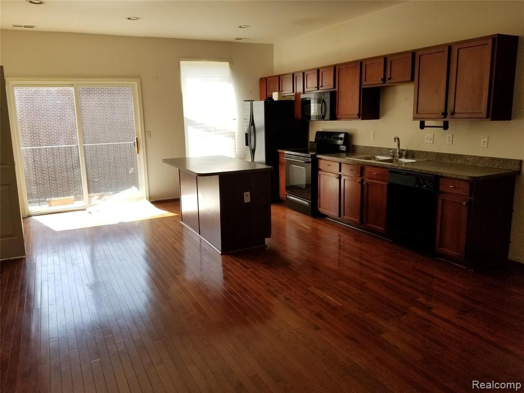 7633 WOODWARD Avenue, Detroit, MI 48202 — Photo 7