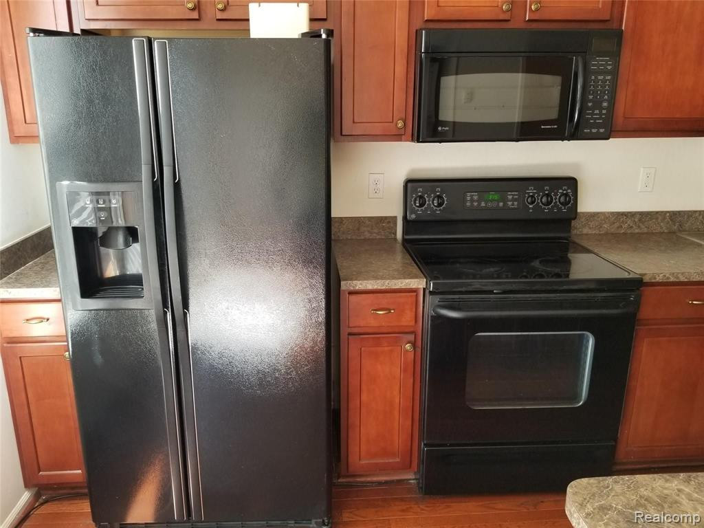 7633 WOODWARD Avenue, Detroit, MI 48202 — Photo 11