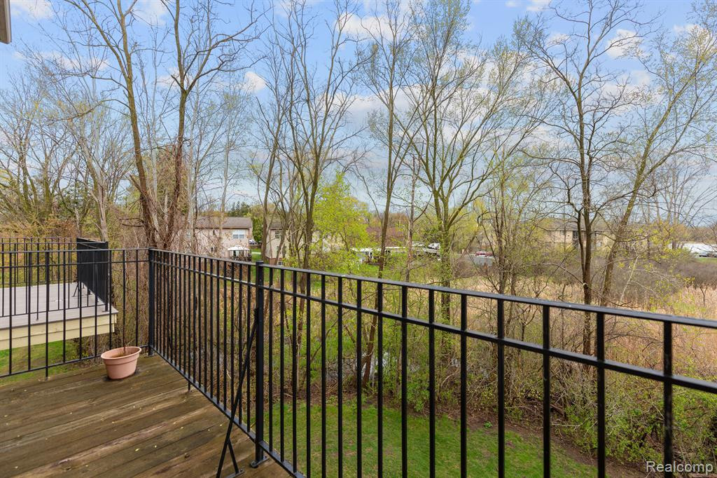 1493 SILVERBROOK RIDGE Drive, Walled Lake, MI 48390 — Photo 14
