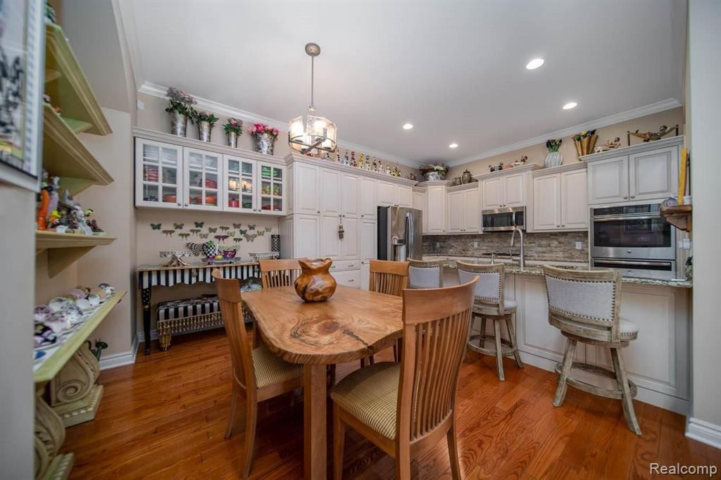 5720 KNOB HILL CIRCLE, 30, Clarkston, MI 48348 — Photo 11