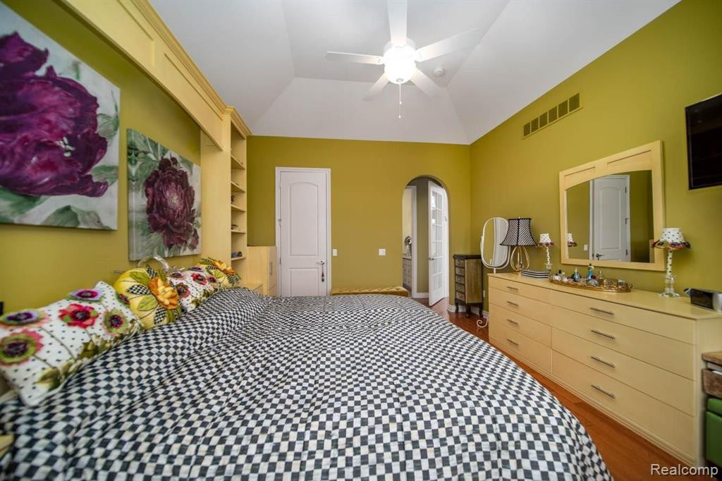 5720 KNOB HILL CIRCLE, 30, Clarkston, MI 48348 — Photo 16