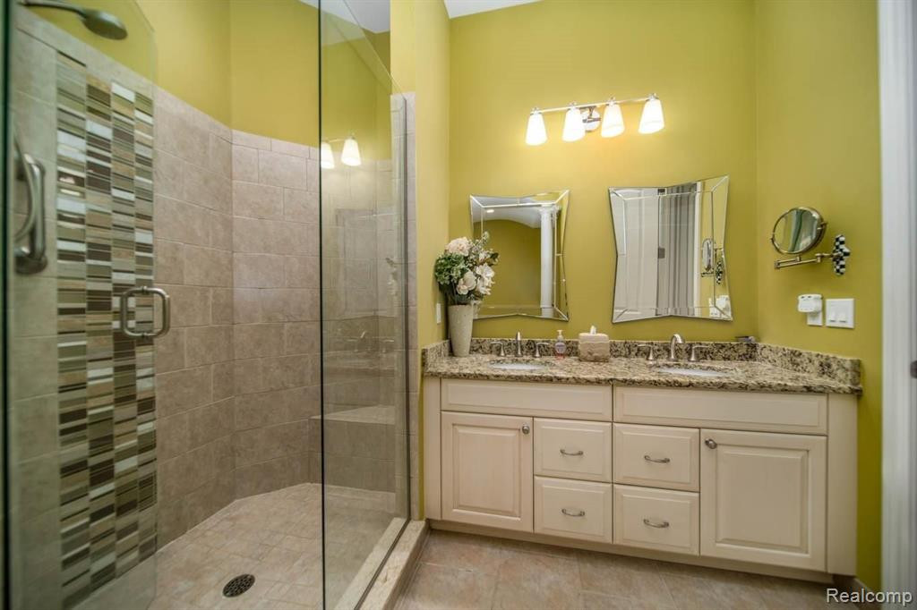 5720 KNOB HILL CIRCLE, 30, Clarkston, MI 48348 — Photo 18
