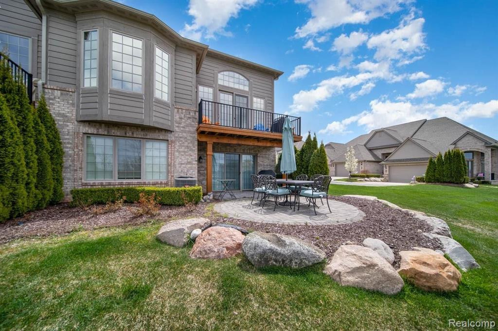 5720 KNOB HILL CIRCLE, 30, Clarkston, MI 48348 — Photo 33