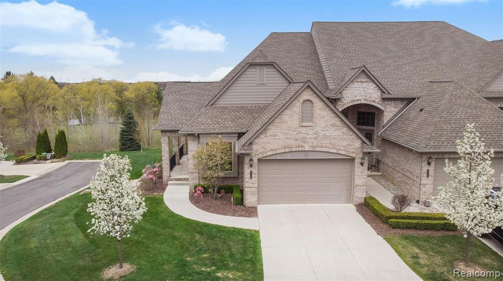 5720 KNOB HILL CIRCLE, 30, Clarkston, MI 48348 — Photo 37