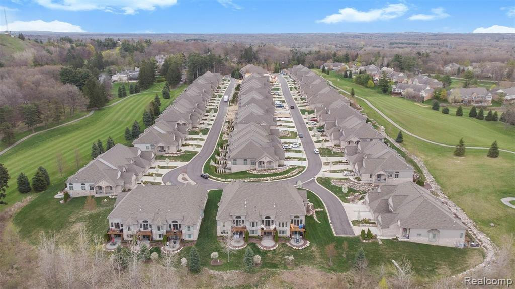 5720 KNOB HILL CIRCLE, 30, Clarkston, MI 48348 — Photo 40