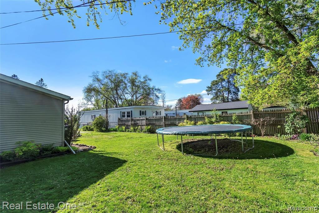 2679 BRAD Place, Brighton, MI 48114 — Photo 27