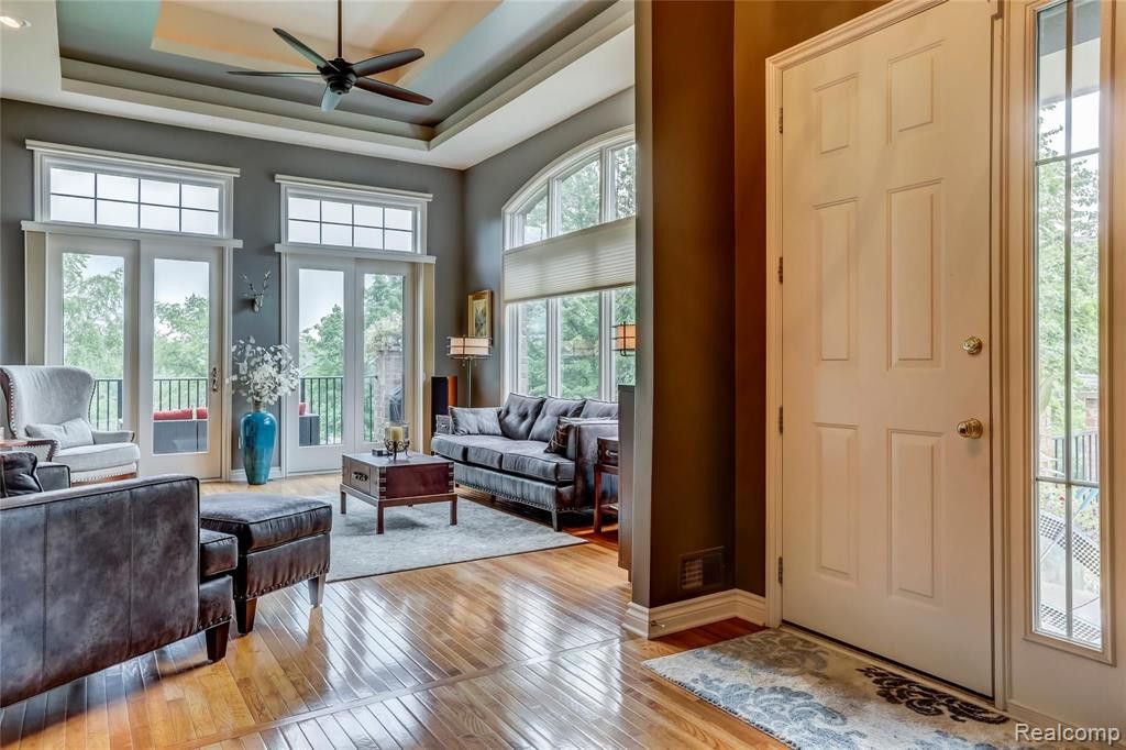 8500 Falling Water Drive, South Lyon, MI 48178 — Photo 3