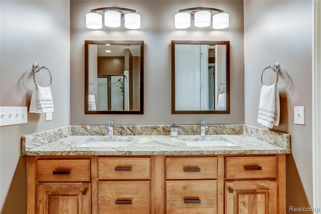 8500 Falling Water Drive, South Lyon, MI 48178 — Photo 17