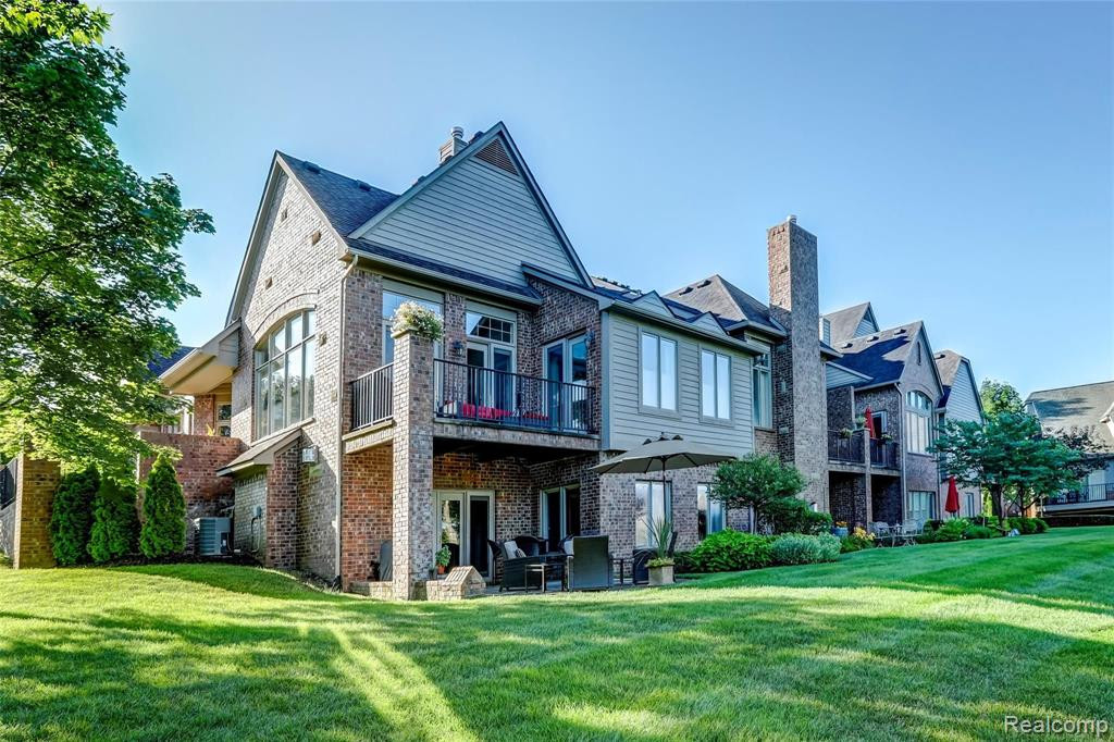 8500 Falling Water Drive, South Lyon, MI 48178 — Photo 34