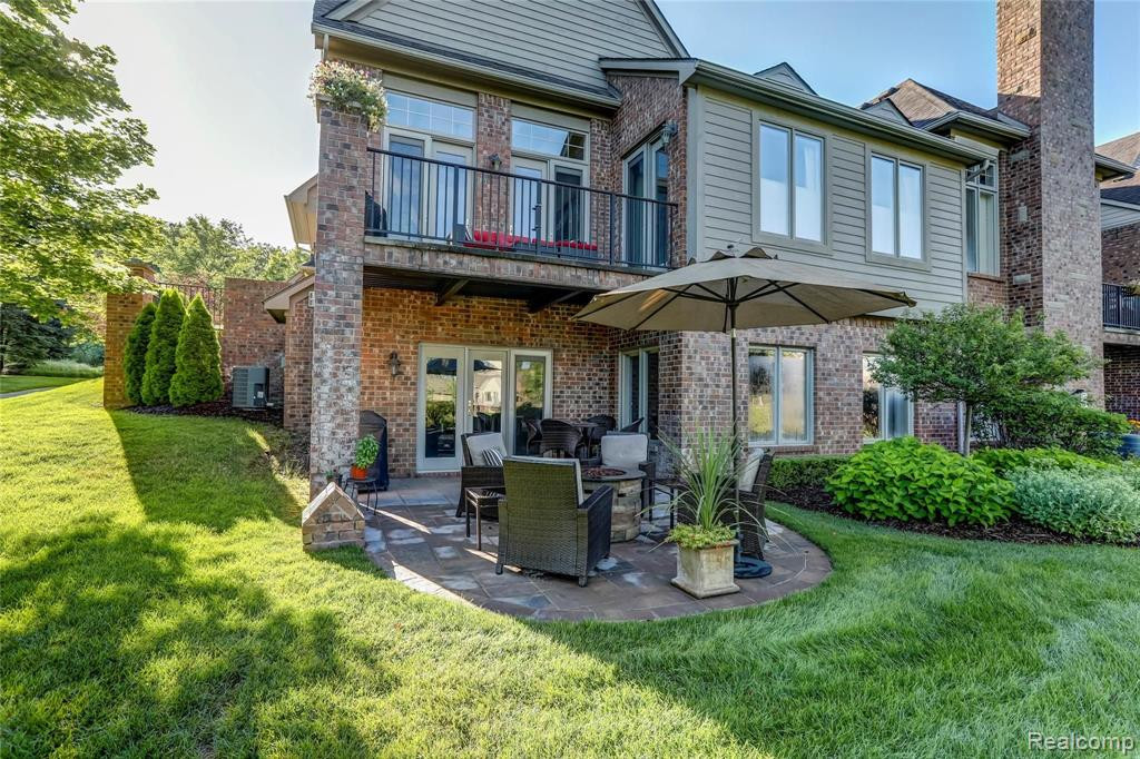 8500 Falling Water Drive, South Lyon, MI 48178 — Photo 35