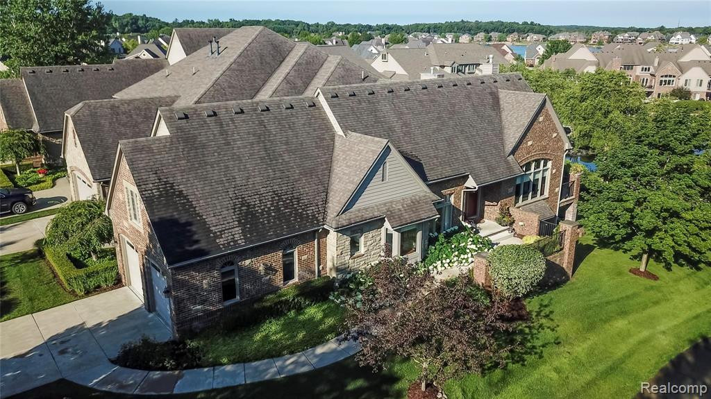 8500 Falling Water Drive, South Lyon, MI 48178 — Photo 36