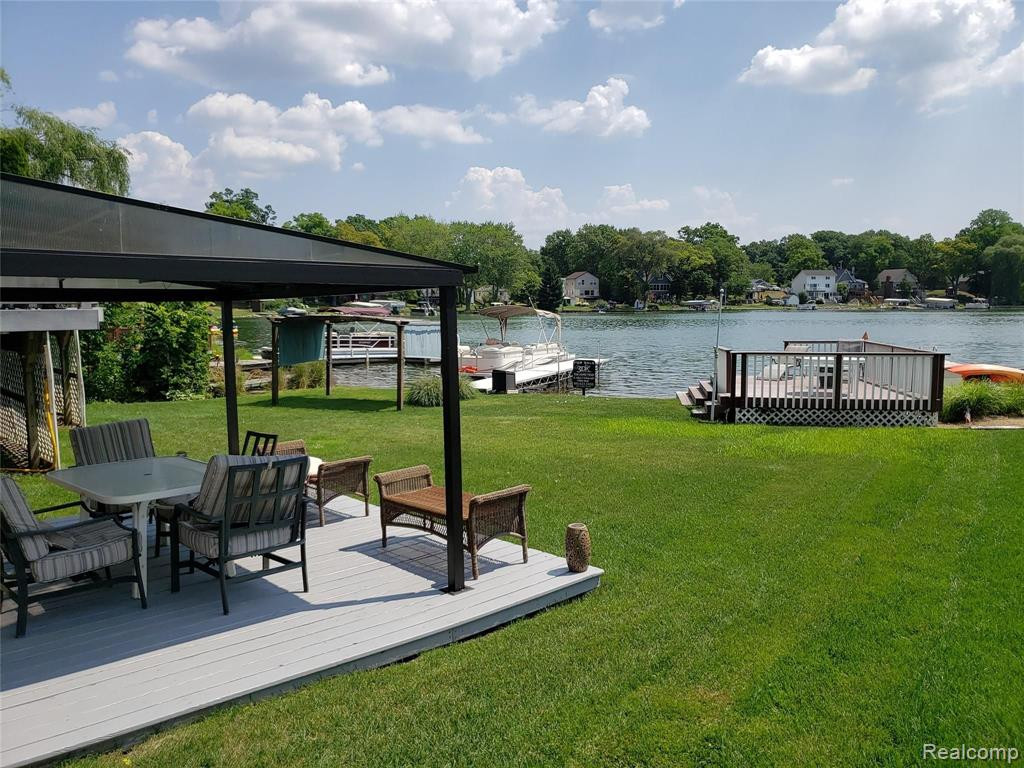 415 COLEDALE Drive, White Lake, MI — Photo 6