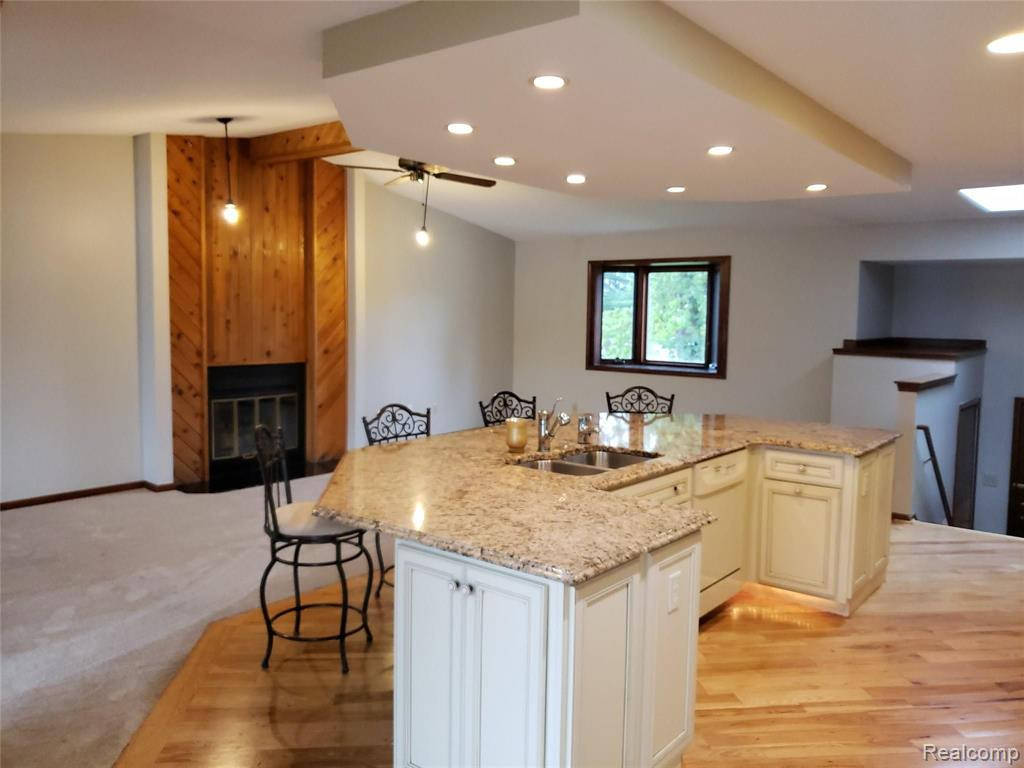 415 COLEDALE Drive, White Lake, MI — Photo 12