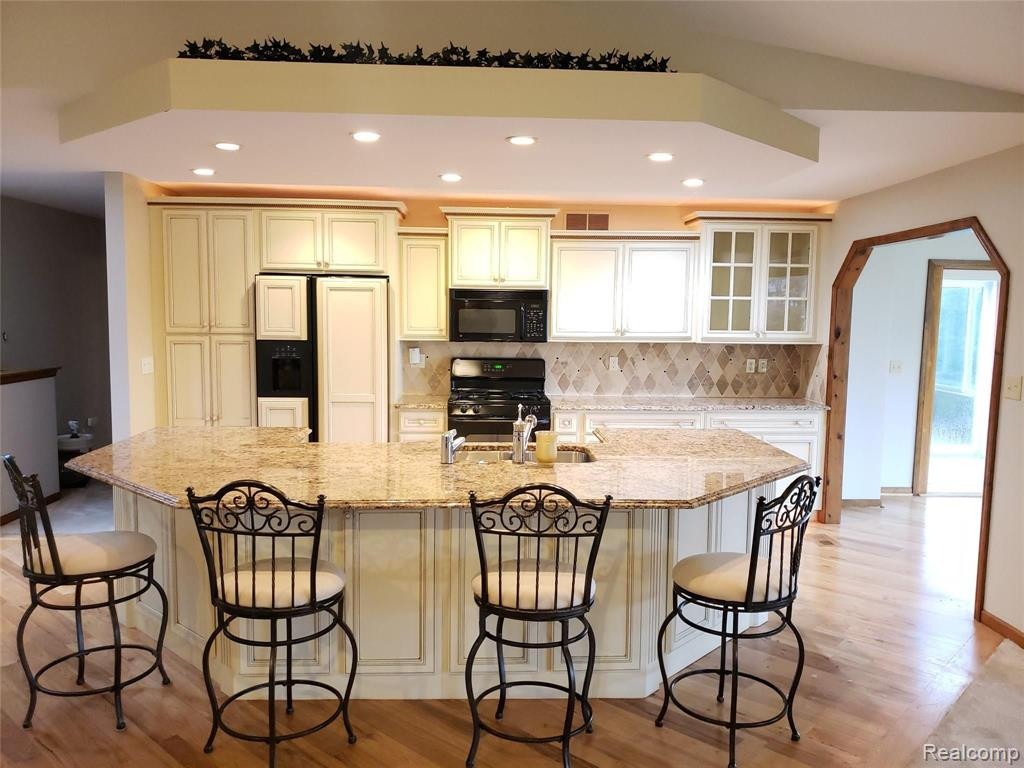 415 COLEDALE Drive, White Lake, MI — Photo 15