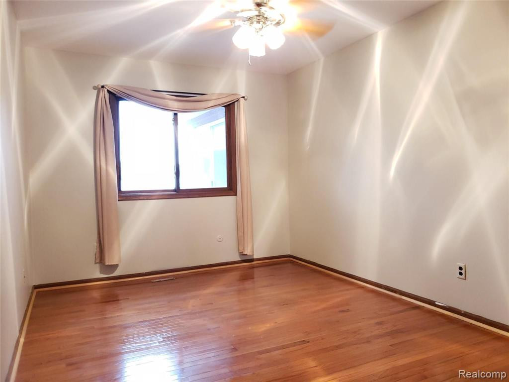415 COLEDALE Drive, White Lake, MI — Photo 31