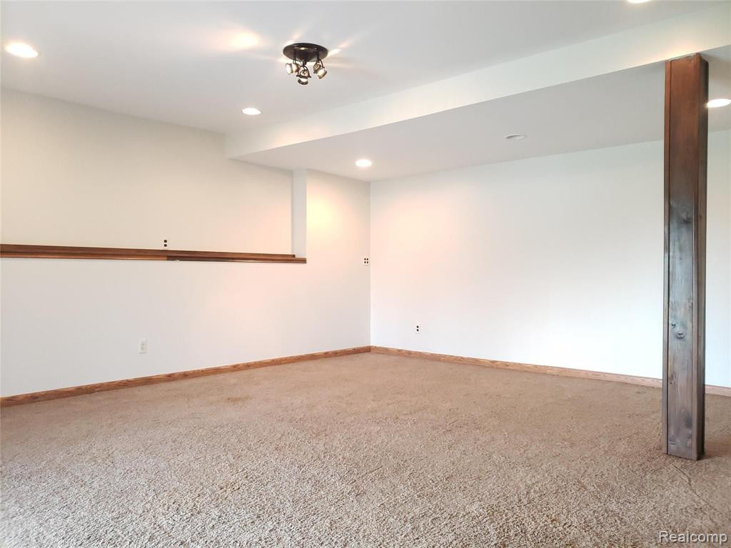 415 COLEDALE Drive, White Lake, MI — Photo 37