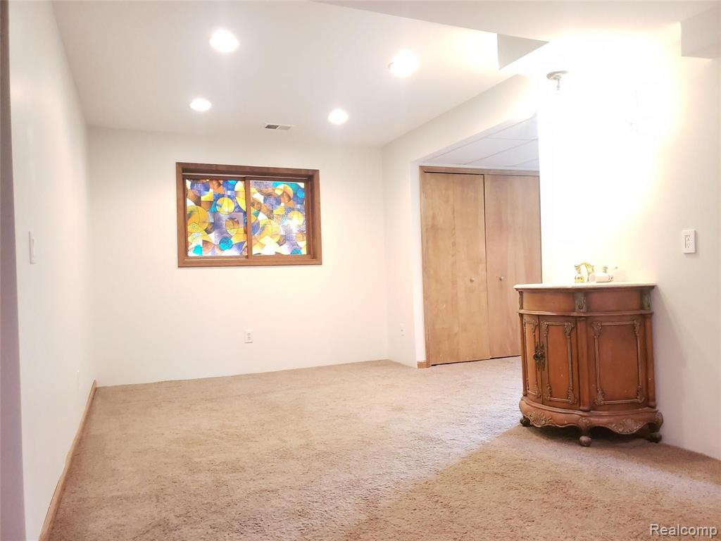 415 COLEDALE Drive, White Lake, MI — Photo 39