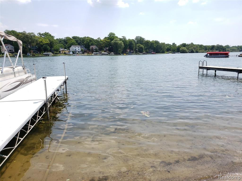 415 COLEDALE Drive, White Lake, MI — Photo 45