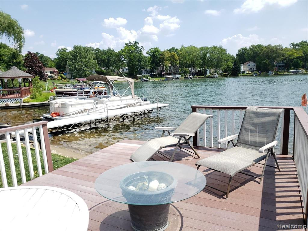 415 COLEDALE Drive, White Lake, MI — Photo 46