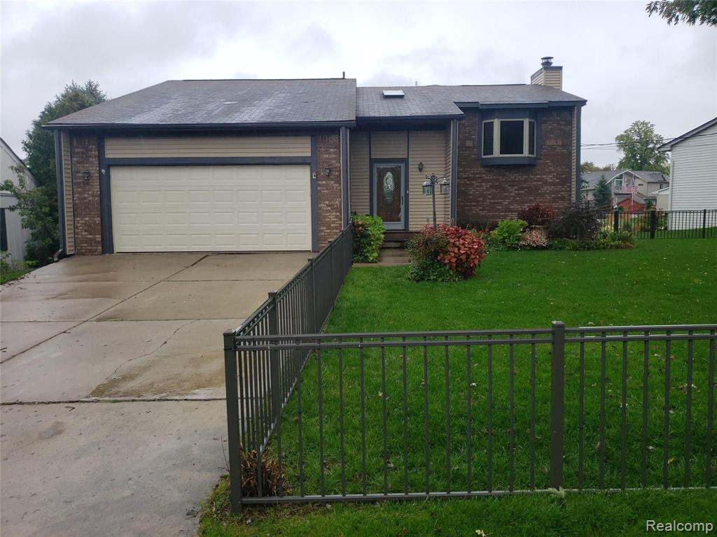 415 COLEDALE Drive, White Lake, MI — Photo 57