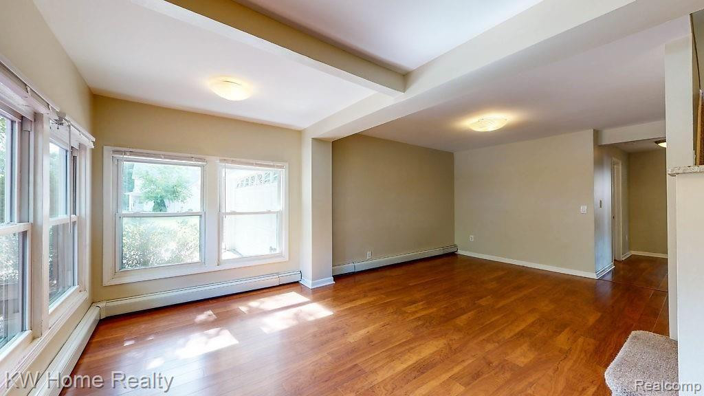 415 LEON Road, Walled Lake, MI 48390 — Photo 17