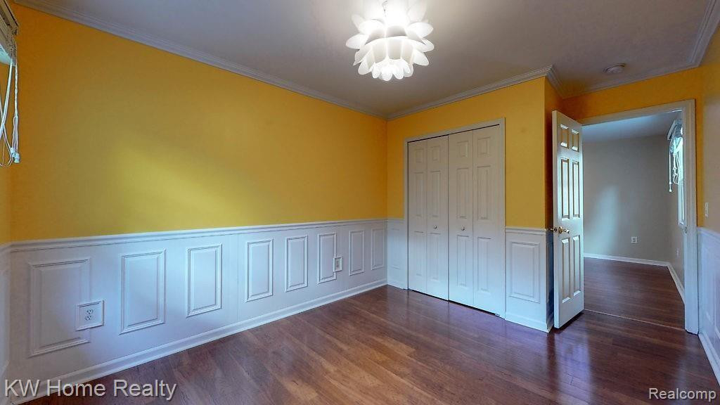 415 LEON Road, Walled Lake, MI 48390 — Photo 29