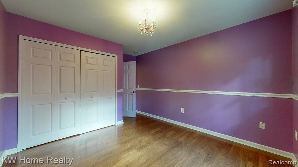 415 LEON Road, Walled Lake, MI 48390 — Photo 31
