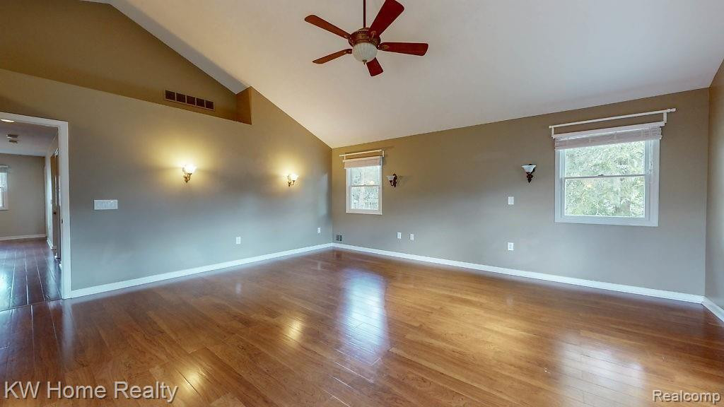 415 LEON Road, Walled Lake, MI 48390 — Photo 36