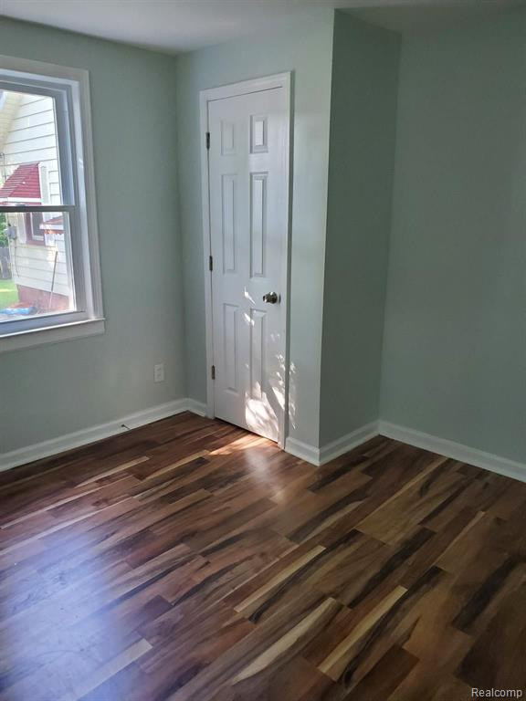 80 FOREST Street, Riverview, MI 48218 — Photo 8