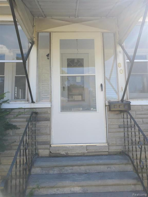 80 FOREST Street, Riverview, MI 48218 — Photo 15