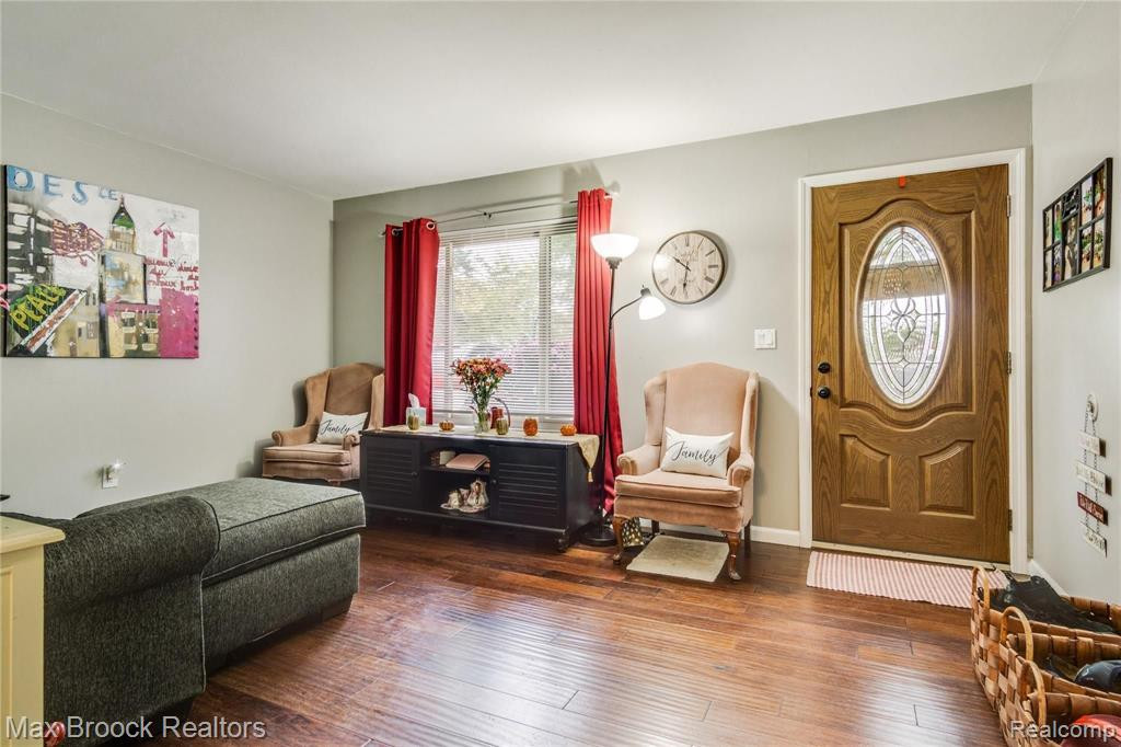 9225 Arlington Drive, Ypsilanti, MI 48198 — Photo 4