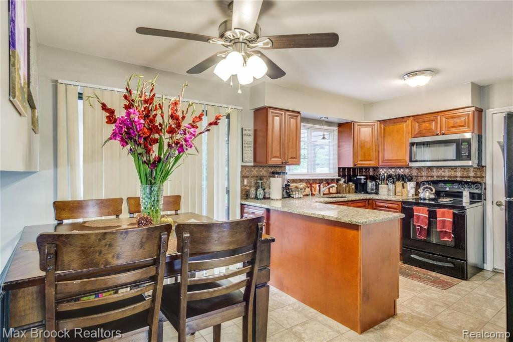 9225 Arlington Drive, Ypsilanti, MI 48198 — Photo 10