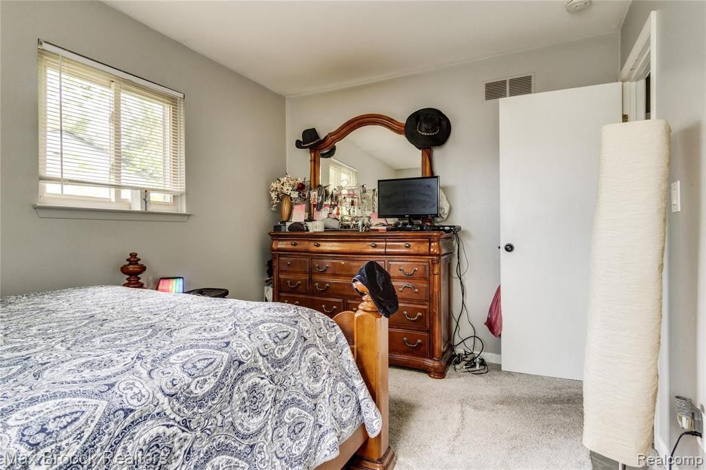9225 Arlington Drive, Ypsilanti, MI 48198 — Photo 19
