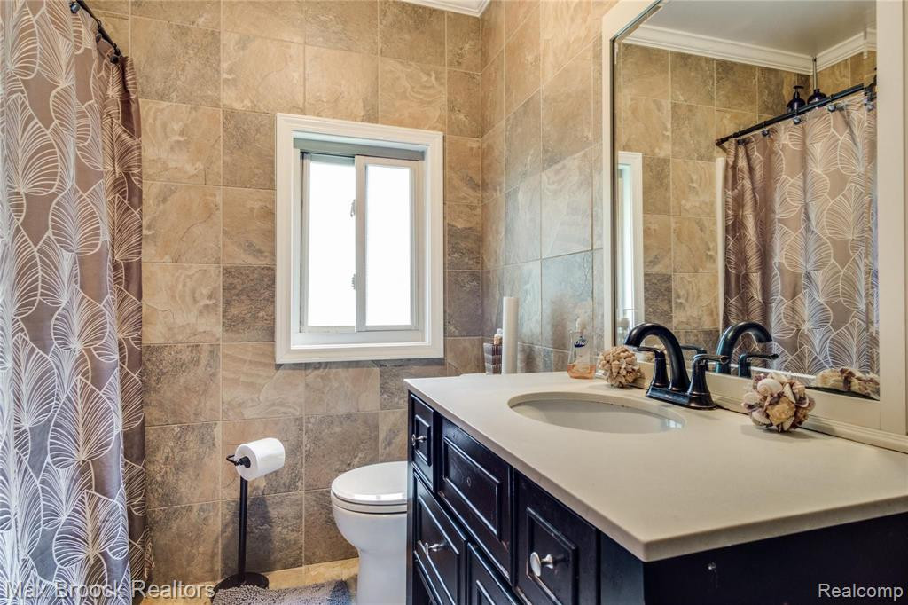 9225 Arlington Drive, Ypsilanti, MI 48198 — Photo 25