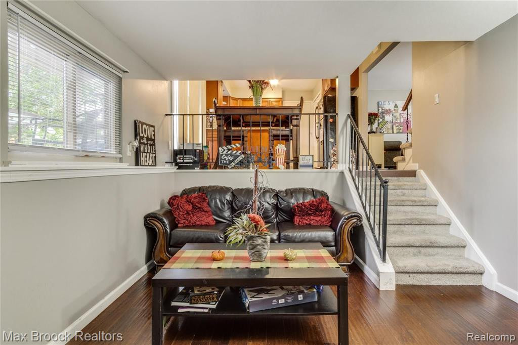 9225 Arlington Drive, Ypsilanti, MI 48198 — Photo 27