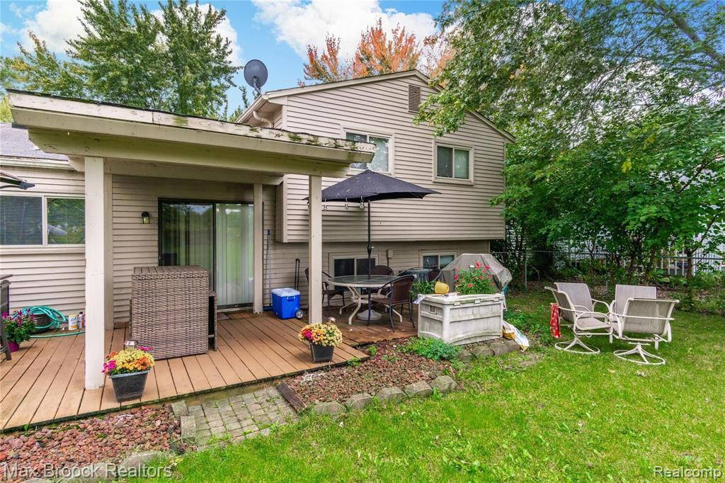 9225 Arlington Drive, Ypsilanti, MI 48198 — Photo 35