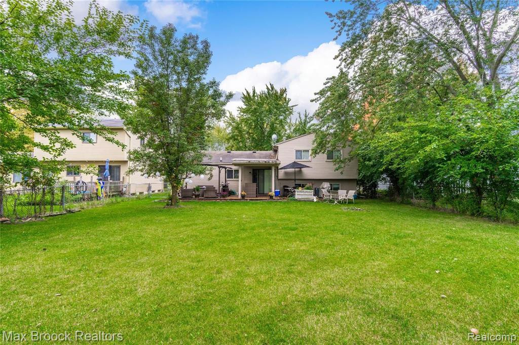 9225 Arlington Drive, Ypsilanti, MI 48198 — Photo 38