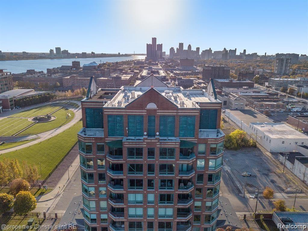 3320 Spinnaker Lane, 8F, Detroit, MI 48207 — front exterior