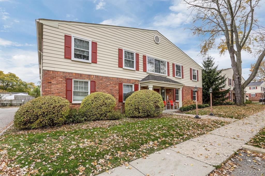 719 W MAPLE Road, Clawson, MI — Photo 20