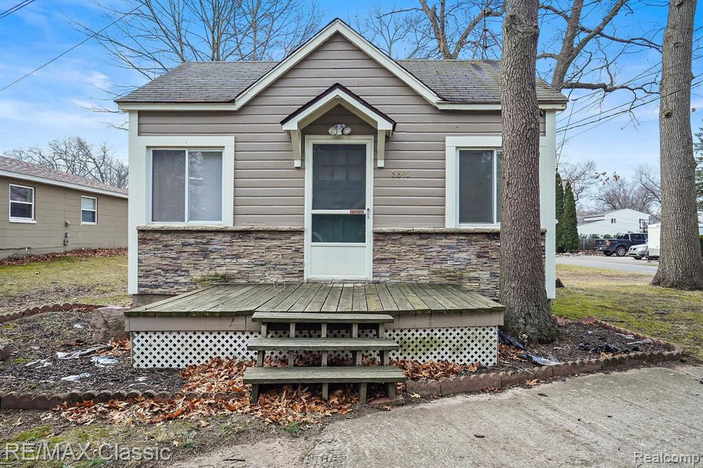 8845 Orrick Street, Commerce Twp, MI 48382 — front exterior