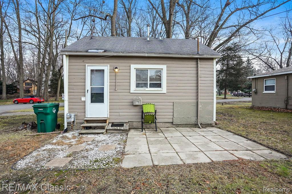 8845 Orrick Street, Commerce Twp, MI 48382 — Photo 3