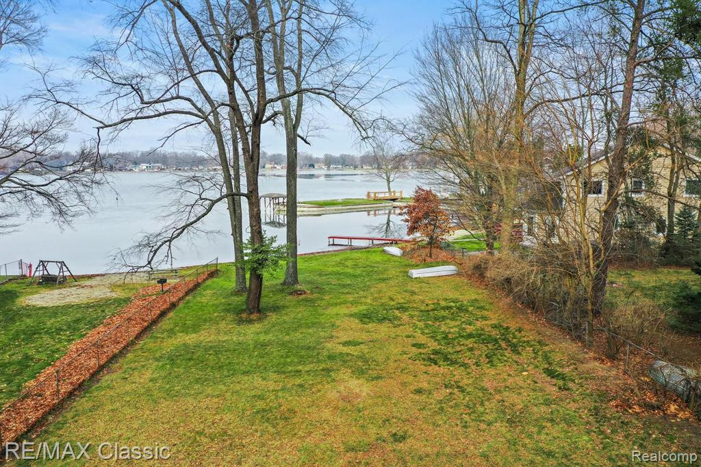 8845 Orrick Street, Commerce Twp, MI 48382 — Photo 6