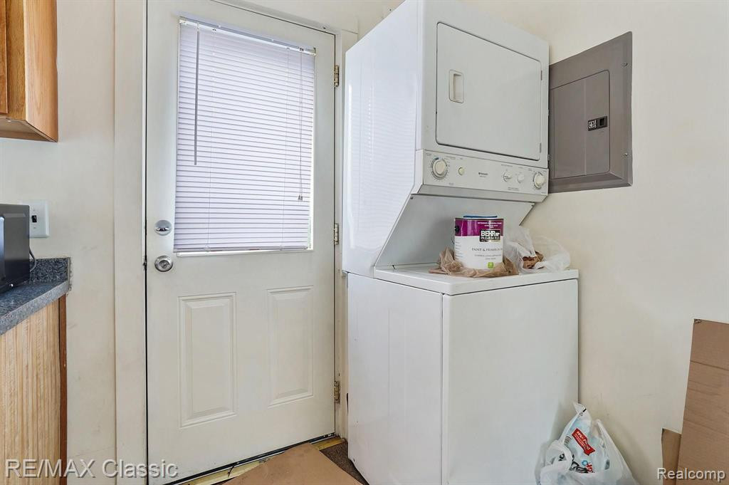 8845 Orrick Street, Commerce Twp, MI 48382 — Photo 19