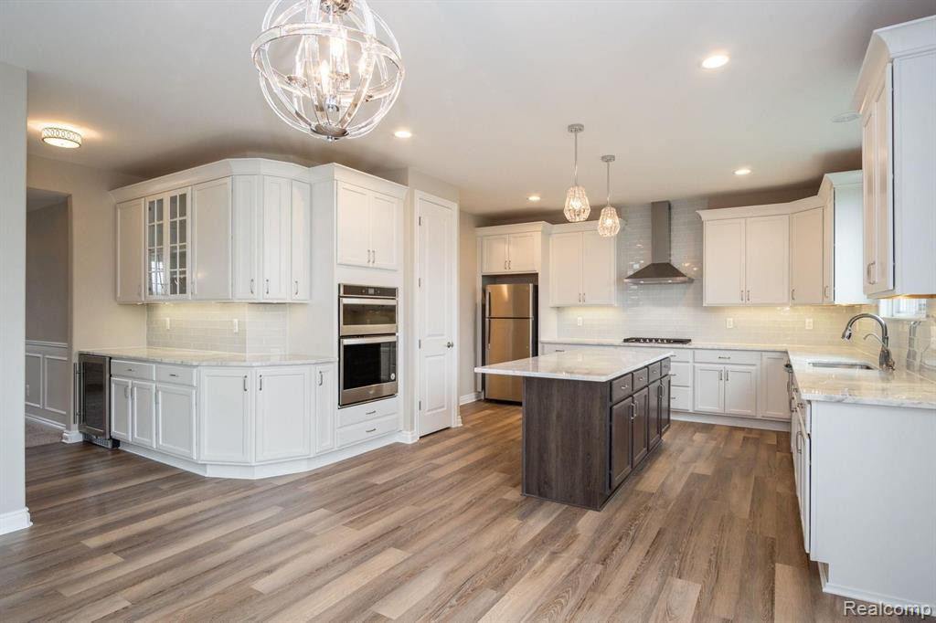 916 SADDLE CLUB Lane, Howell, MI 48843 — Photo 4