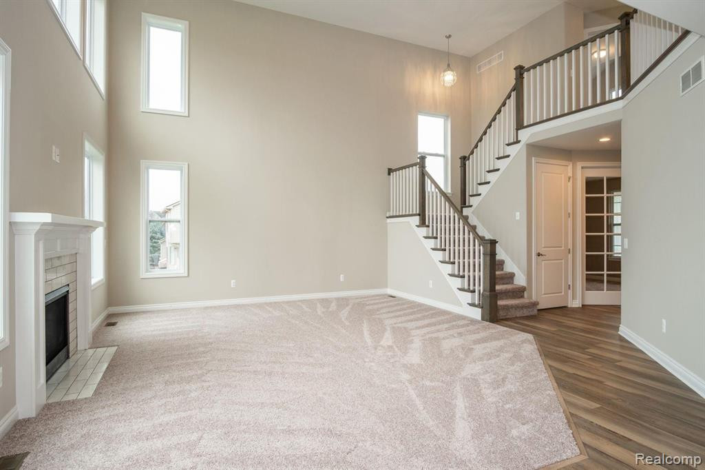 916 SADDLE CLUB Lane, Howell, MI 48843 — Photo 5
