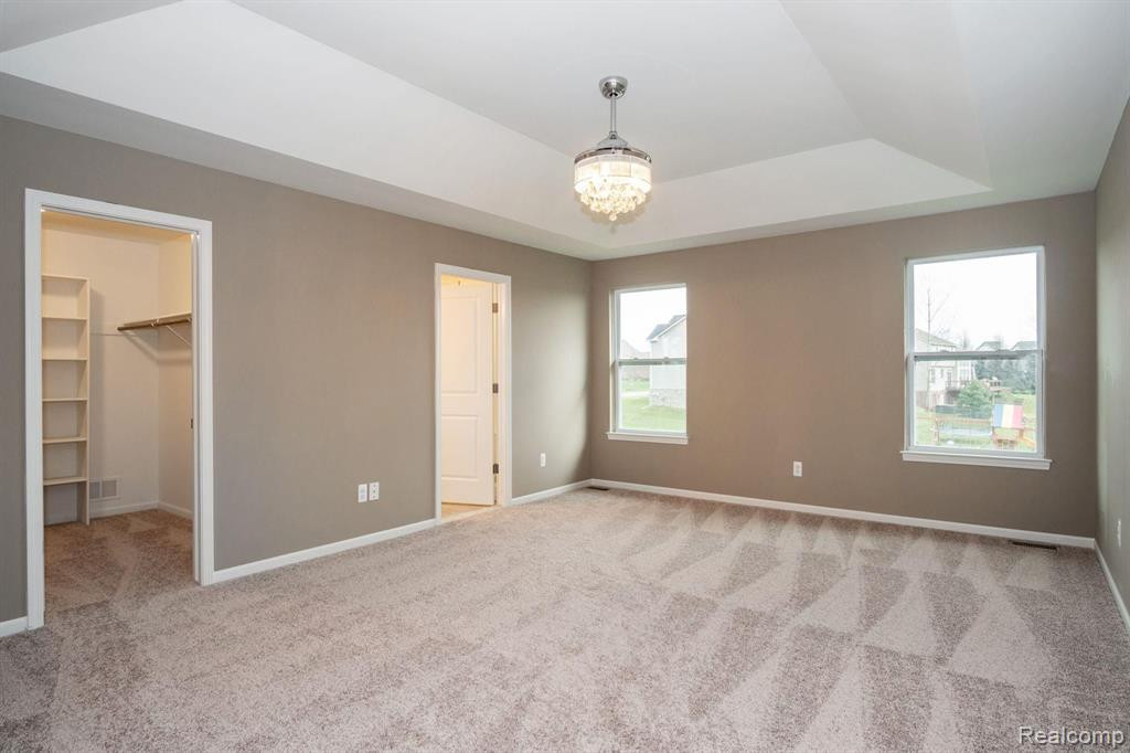 916 SADDLE CLUB Lane, Howell, MI 48843 — Photo 11
