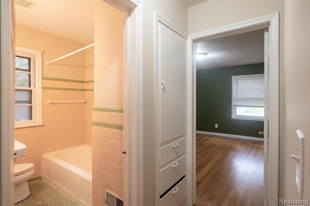 616 WESLEY Avenue, Ann Arbor, MI 48103 — Photo 17