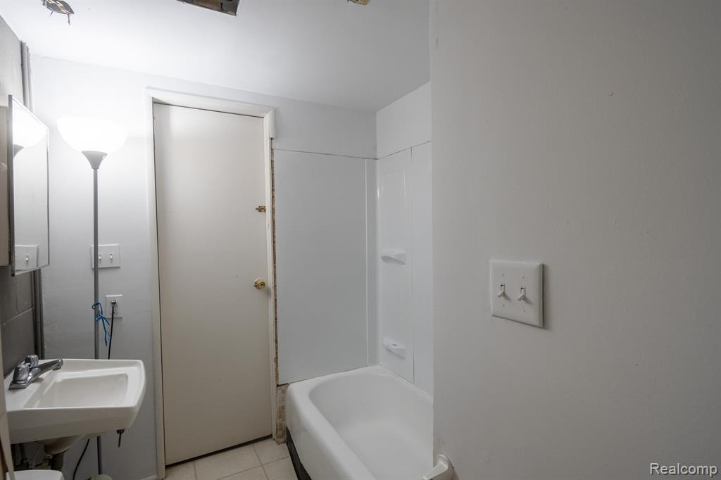 616 WESLEY Avenue, Ann Arbor, MI 48103 — Photo 33