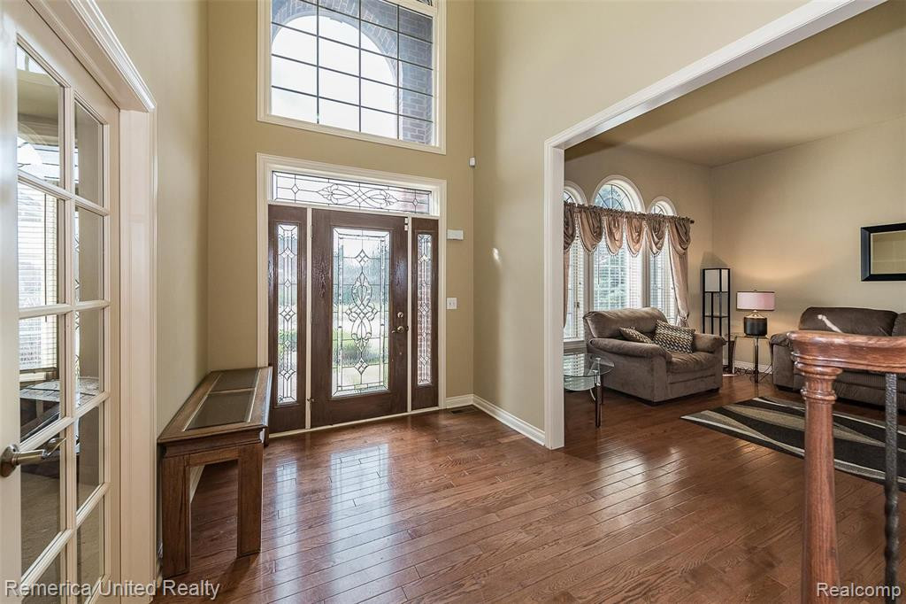 54330 MEADOW Court, South Lyon, MI 48178 — Photo 13